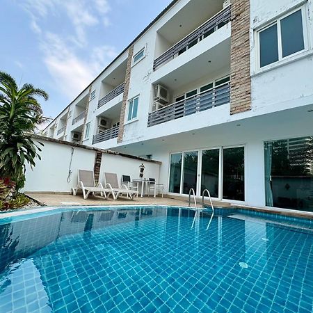 Hidden Palm Pool Villas Pattaya Exterior foto